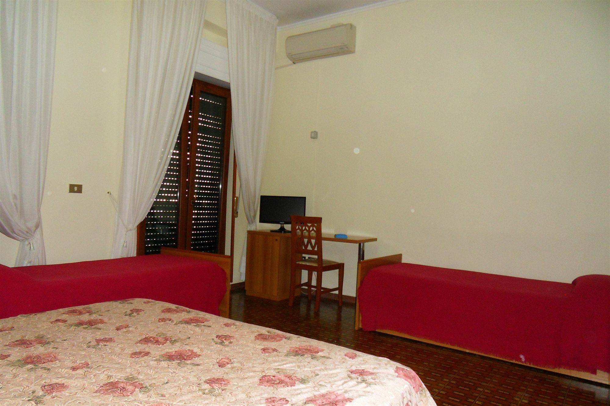 Hotel Astoria Pompei Exterior foto